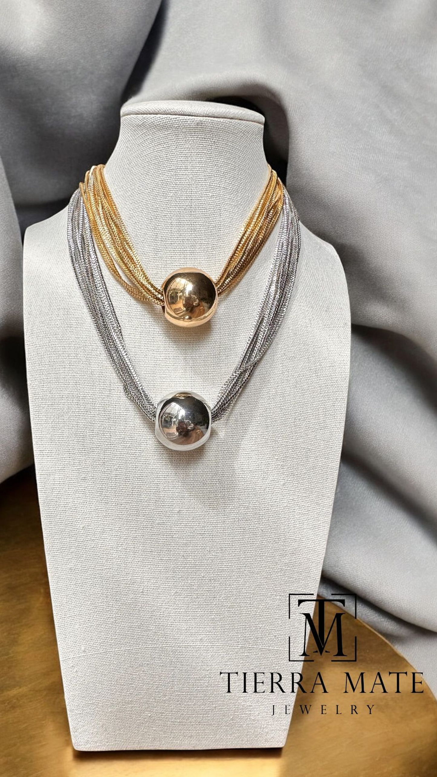 Collar Atenas